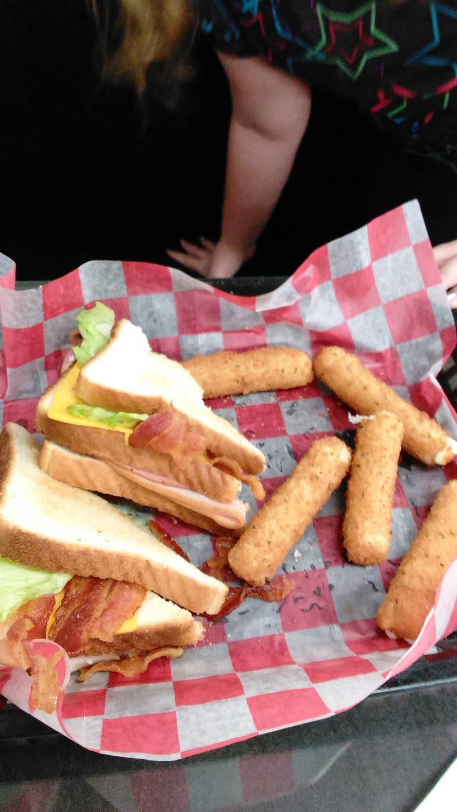 Black Bear Cafe | restaurant | 162 Pisgah Dr, Canton, NC 28716, USA | 8286481003 OR +1 828-648-1003