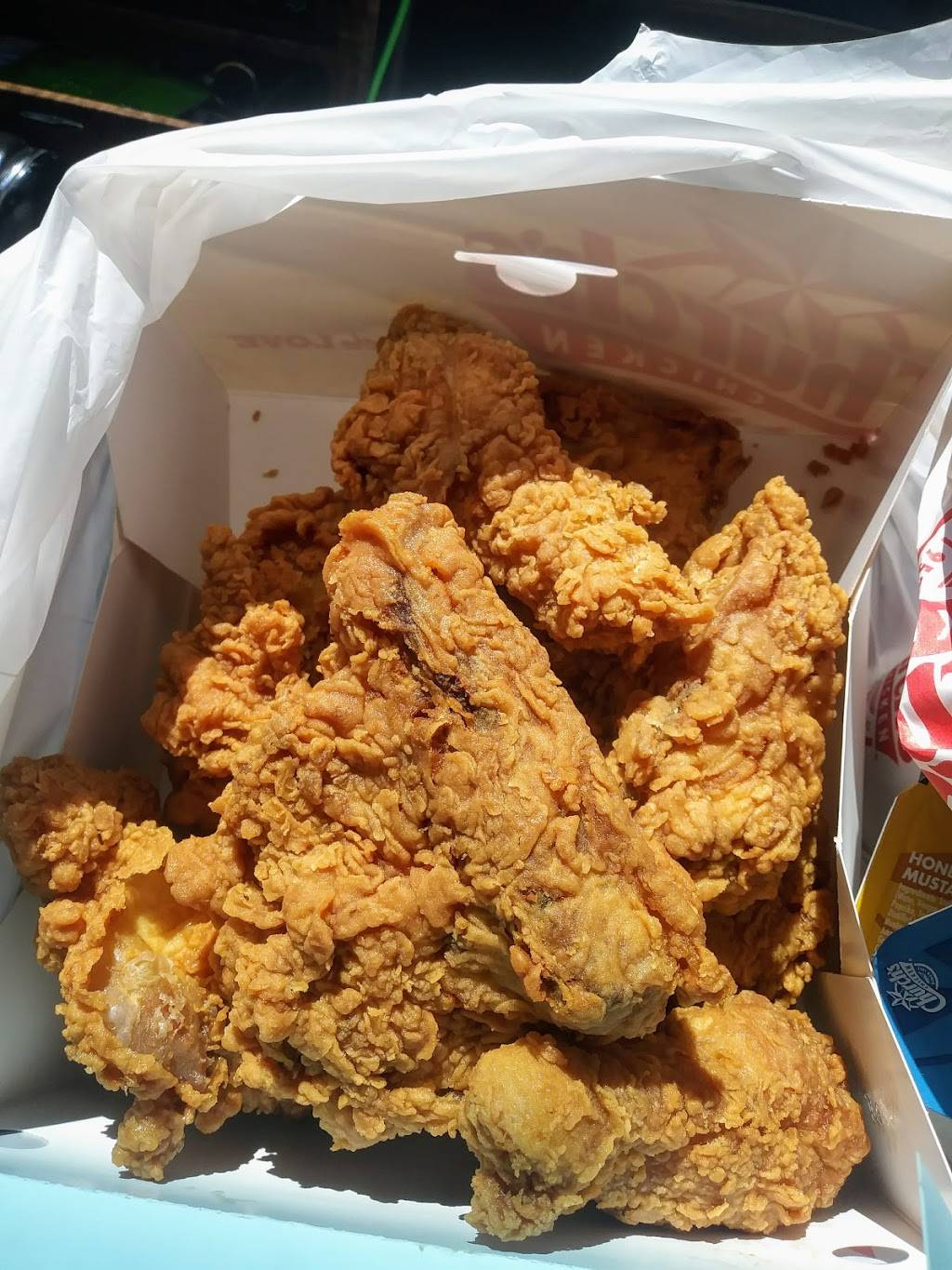 Churchs Chicken | restaurant | 2219 E Fletcher Ave, Tampa, FL 33612, USA | 8139759451 OR +1 813-975-9451