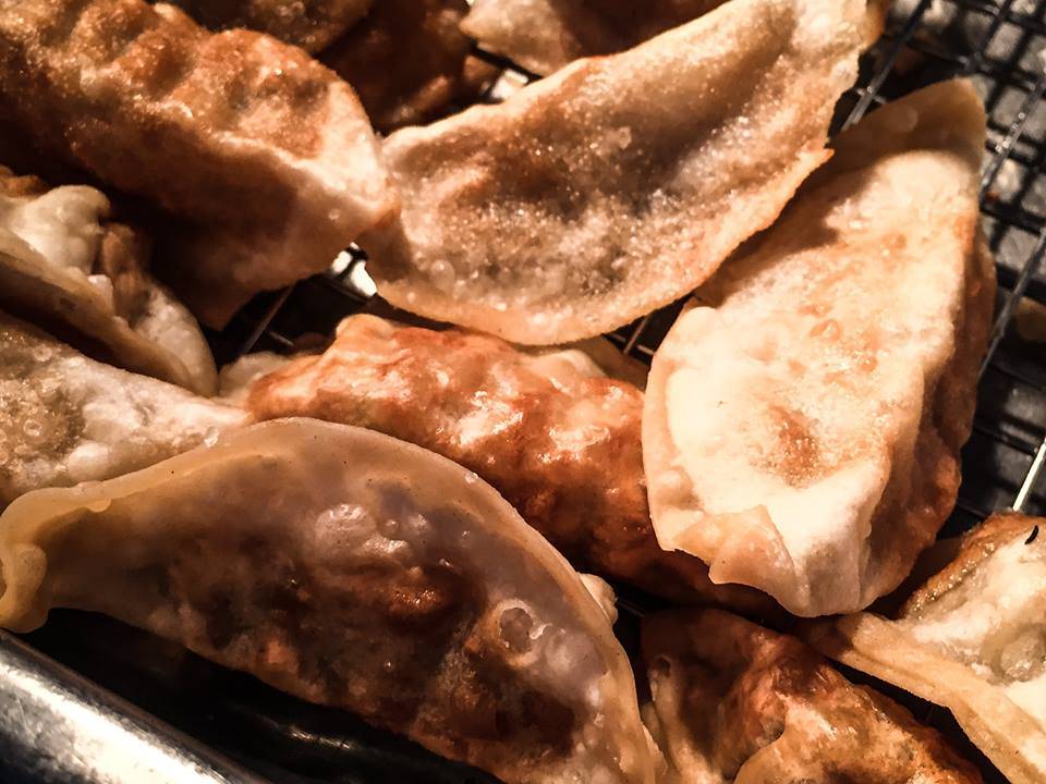 Main Moon Buffet | restaurant | 18423 S Dixie Hwy, Cutler Bay, FL 33157, USA | 3052568833 OR +1 305-256-8833