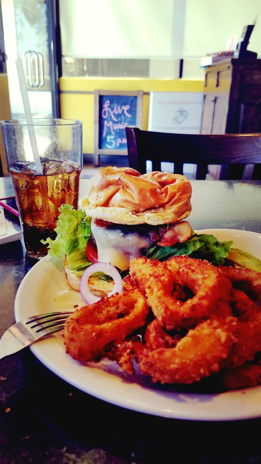 Mission Oaks Cafe | cafe | 5227 Mission Oaks Blvd, Camarillo, CA 93012, USA | 8054821022 OR +1 805-482-1022