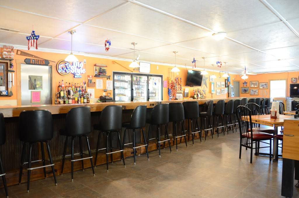 Durango Depot | restaurant | 736 Burtons Furnace Rd, Durango, IA 52039, USA | 5635522291 OR +1 563-552-2291