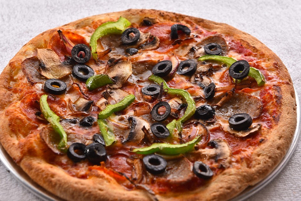 Freddys Pasta and Pizza | restaurant | 102 N Summit Ave, Gaithersburg, MD 20877, USA | 3019639099 OR +1 301-963-9099