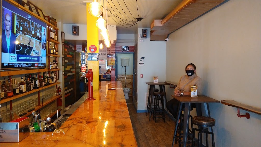 Inwood Social Whiskey & Burger Bar | restaurant | 101 Sherman Ave, New York, NY 10034, USA | 6466697738 OR +1 646-669-7738