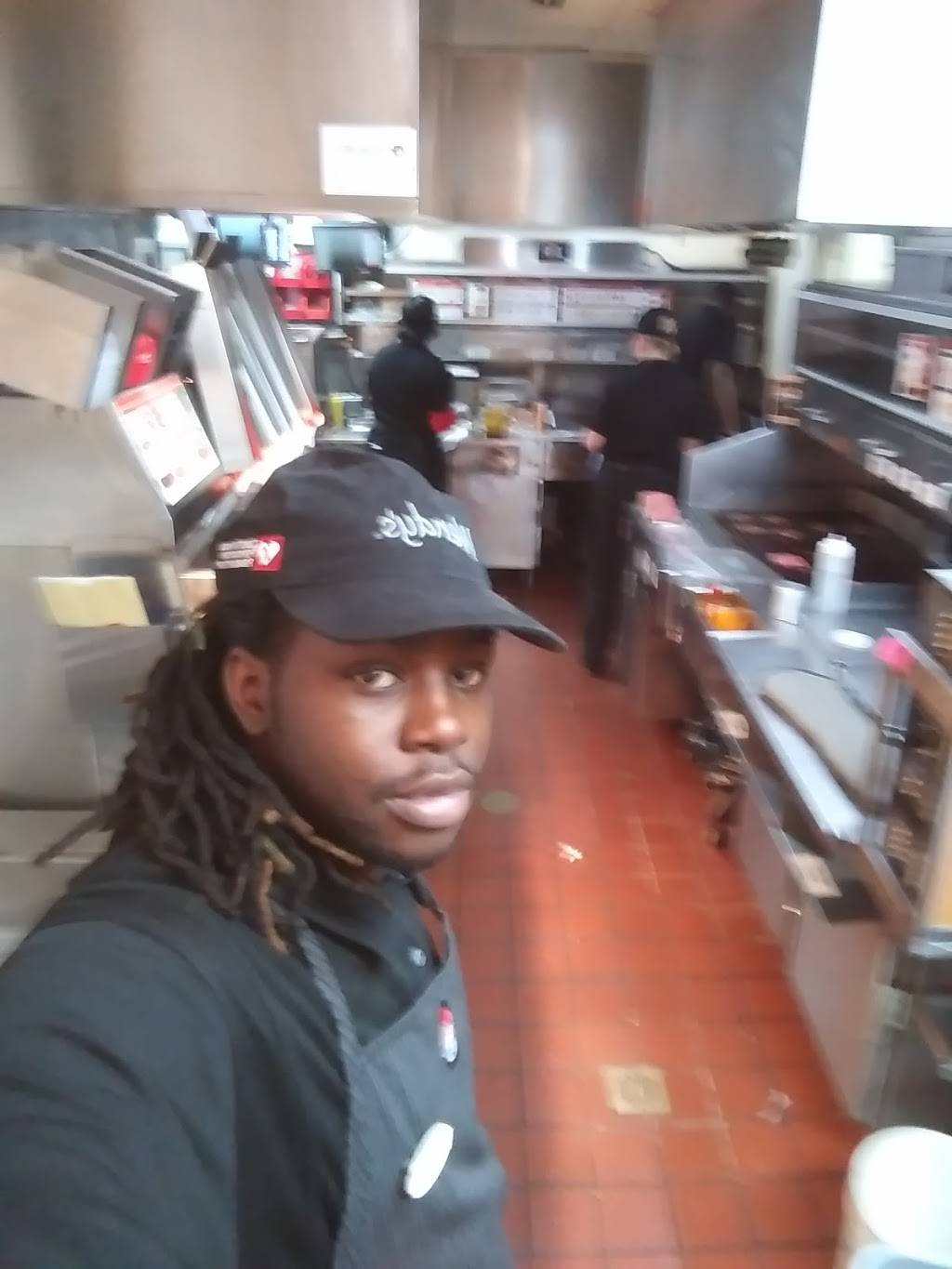 Wendys | restaurant | 1260 16th St NE, Hickory, NC 28601, USA | 8283270196 OR +1 828-327-0196