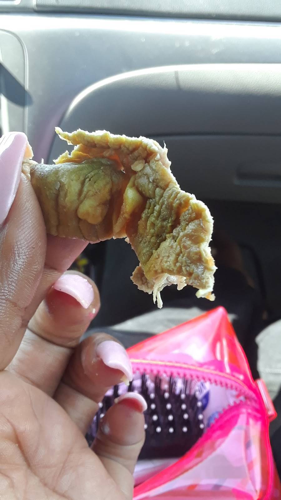 Williams Chicken | restaurant | 7932 S Great Trinity Forest Way #101A, Dallas, TX 75217, USA | 2143989822 OR +1 214-398-9822