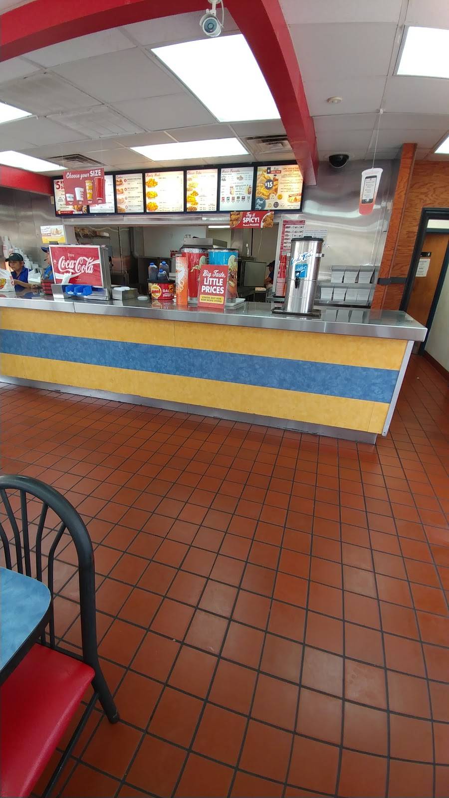 Churchs Chicken | restaurant | 8015 Beechnut St, Houston, TX 77036, USA | 7137721306 OR +1 713-772-1306