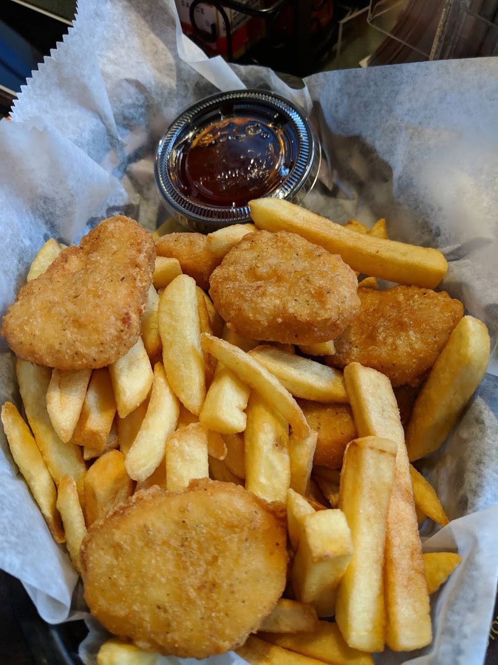 Buddy’s Union Villa | restaurant | 190 Washington St, North Easton, MA 02356, USA | 5082382625 OR +1 508-238-2625