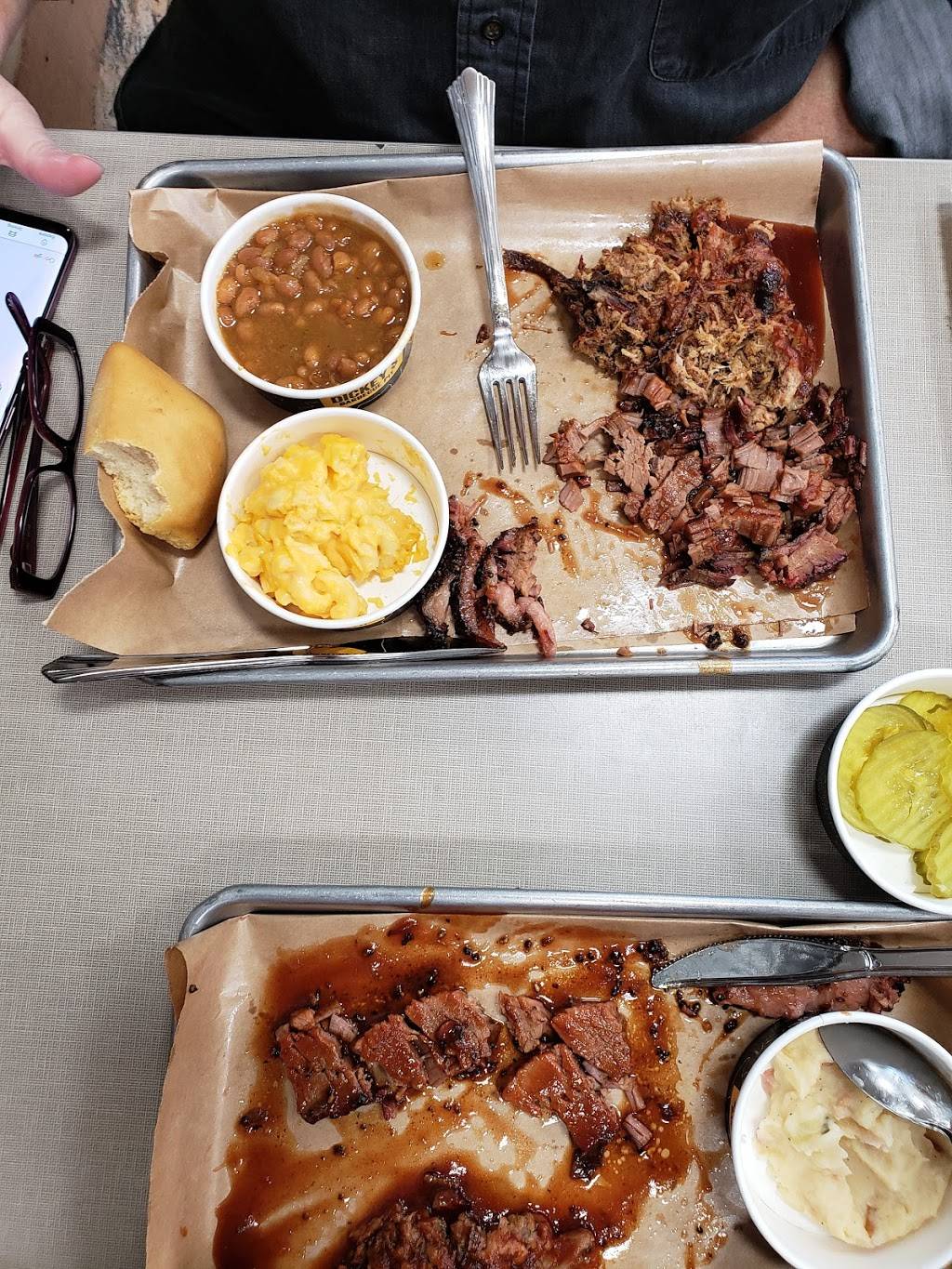 Dickeys Barbecue Pit | restaurant | Road Ranger Truck Stop 6615, N Interstate 35 Frontage Rd, Waco, TX 76705, USA | 2548291450 OR +1 254-829-1450