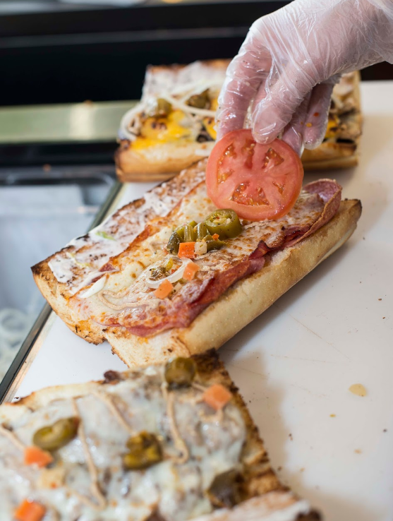 Snarfs Sandwiches | meal takeaway | 2425 Broadway, Denver, CO 80205, USA | 3035243466 OR +1 303-524-3466