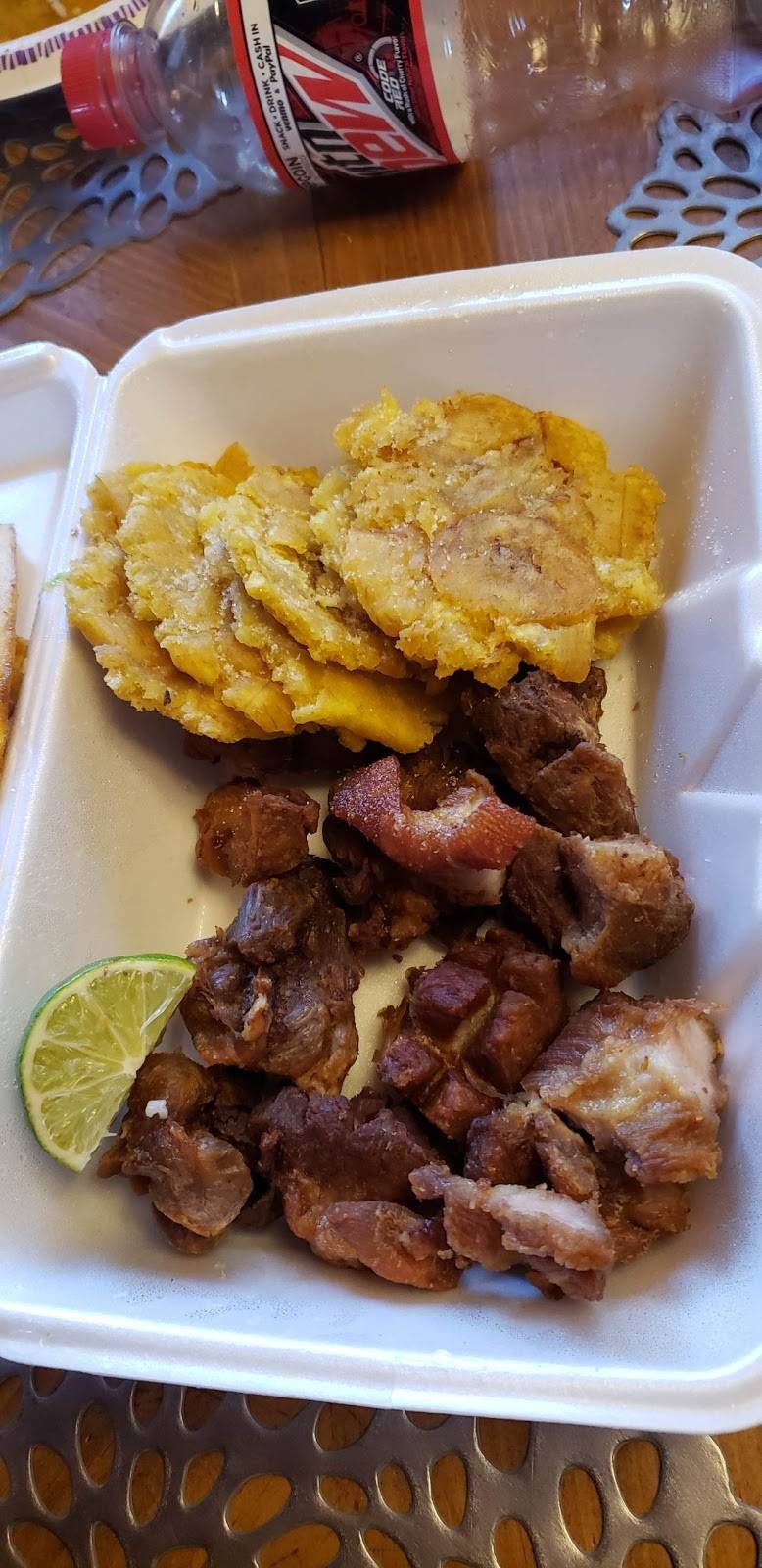 La casa de la Empanada Colombiana | restaurant | 815 Blooming Grove Turnpike, New Windsor, NY 12553, USA | 8456707396 OR +1 845-670-7396