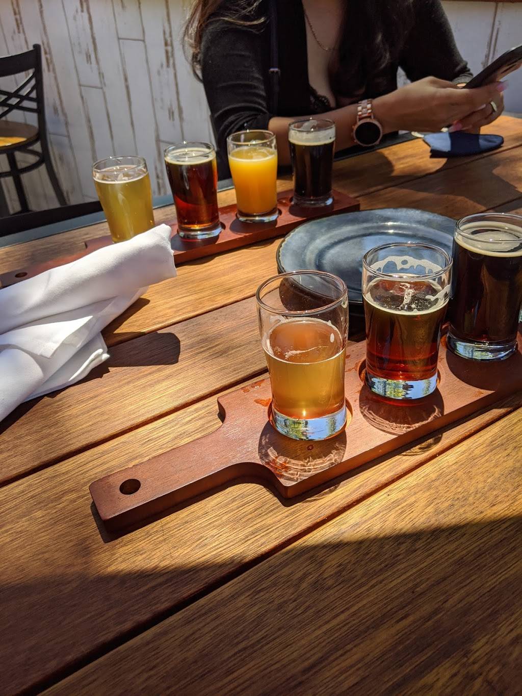 Oscars Brewing Company | restaurant | 29375 Rancho California Rd, Temecula, CA 92591, USA | 9516952422 OR +1 951-695-2422