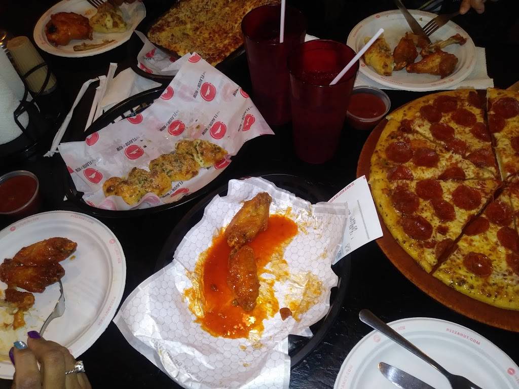 Pizza Hut | restaurant | 1007 N 14th St, Leesburg, FL 34748, USA | 3527878744 OR +1 352-787-8744