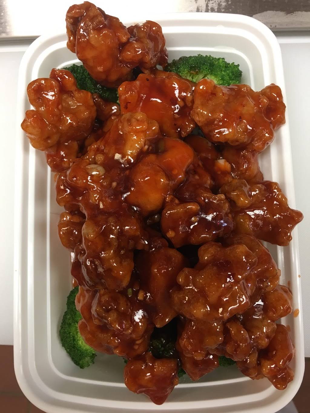 New Panda | restaurant | 8340 Bustleton Ave, Philadelphia, PA 19152, USA | 2157225222 OR +1 215-722-5222