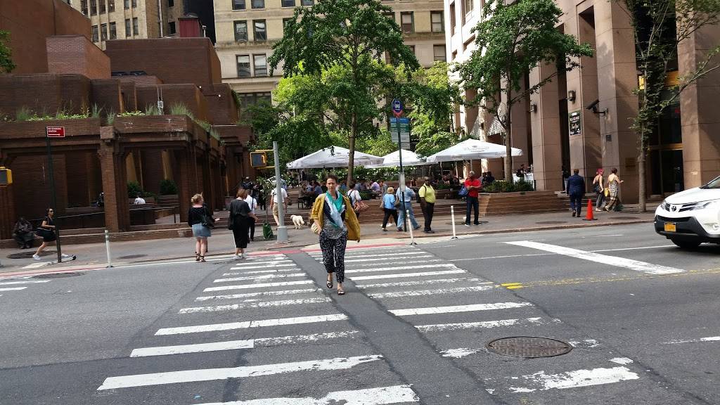 Andaz Wall Street Beer Garden | restaurant | 75 Wall St, New York, NY 10005, USA | 2125901234 OR +1 212-590-1234