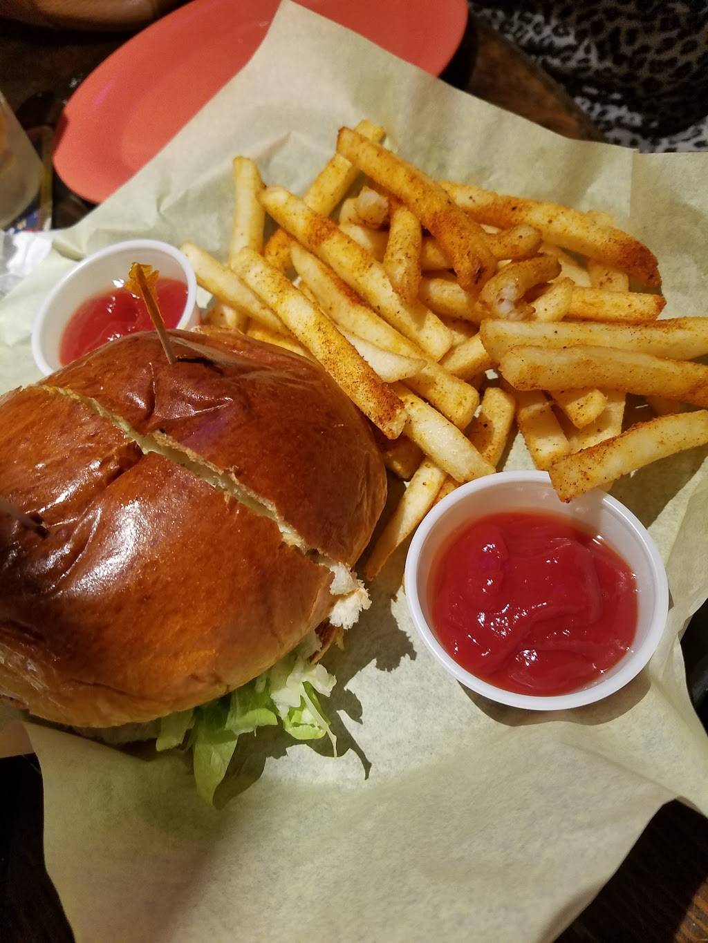 Ojos Locos Sports Cantina - Northline | restaurant | 4422 North Fwy, Houston, TX 77022, USA | 8322038383 OR +1 832-203-8383