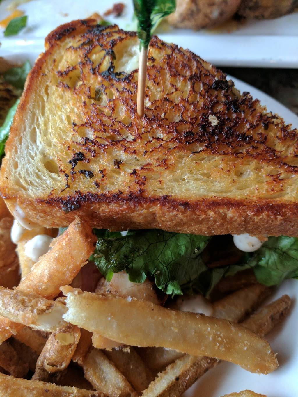 BJs Restaurant & Brewhouse | restaurant | 8027 Leesburg Pike #100, Vienna, VA 22182, USA | 7033567305 OR +1 703-356-7305