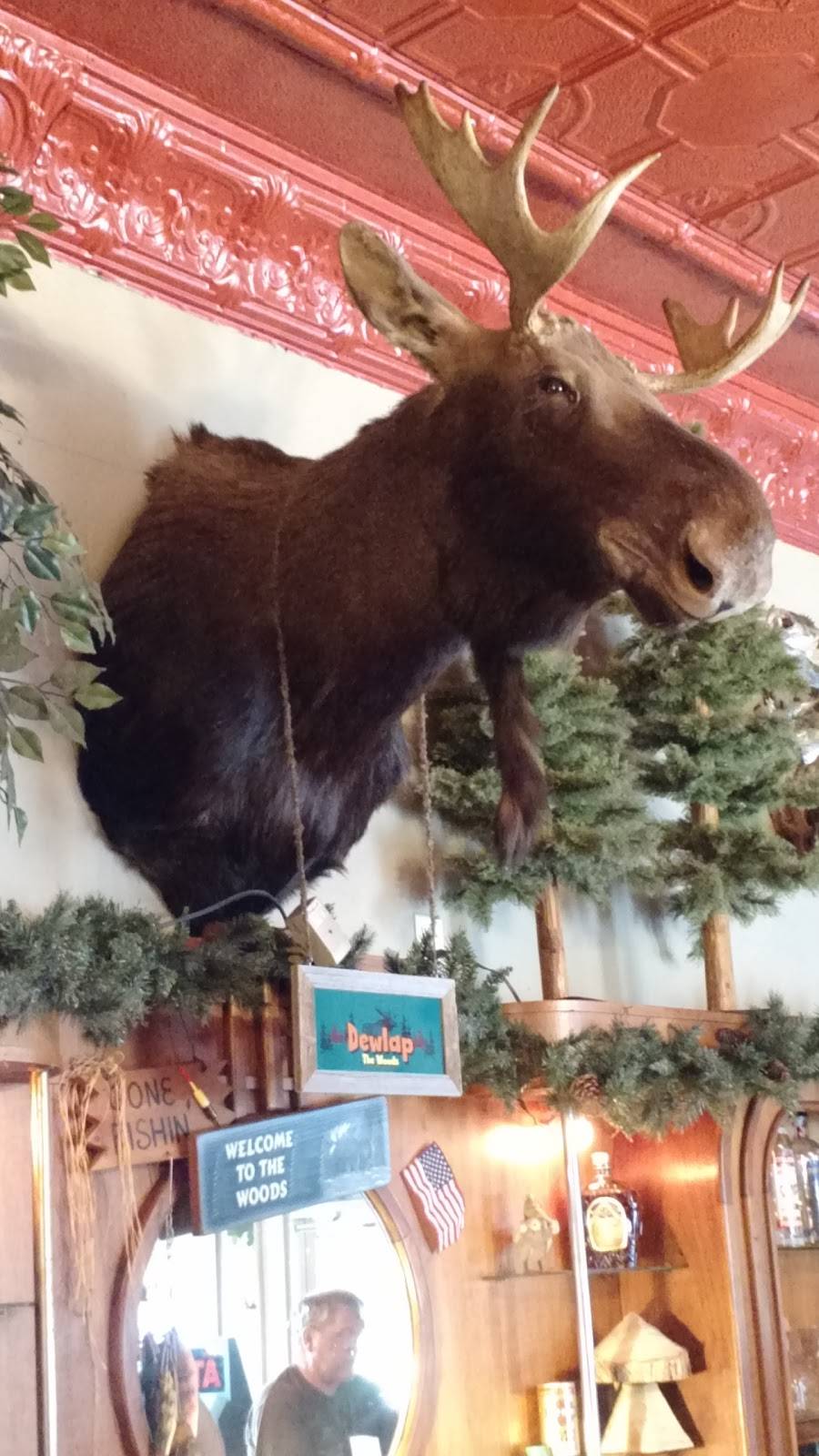 Woods Bar & Grill | restaurant | 320 S Oak St, Lone Rock, WI 53556, USA | 6085832625 OR +1 608-583-2625