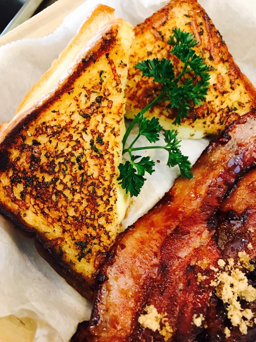 Main Avent Cafe and Catering | restaurant | 628 Parker Rd a, Fairfield, CA 94533, USA | 7073892264 OR +1 707-389-2264