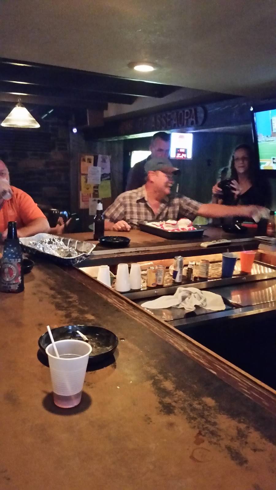 Flintlocks Bar & Grill | restaurant | 3125 California Cross Rd, California, KY 41007, USA | 8596359837 OR +1 859-635-9837