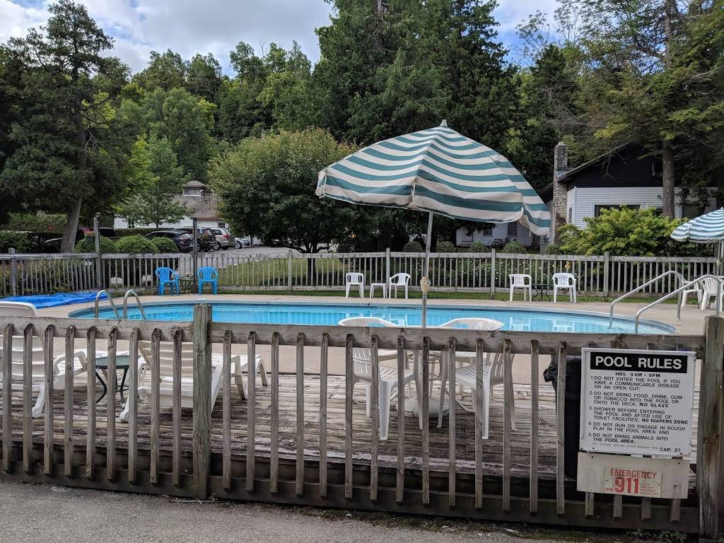 Alpine Resort and Cottages | restaurant | 7715 Horseshoe Bay Rd, Egg Harbor, WI 54209, USA | 9208683000 OR +1 920-868-3000