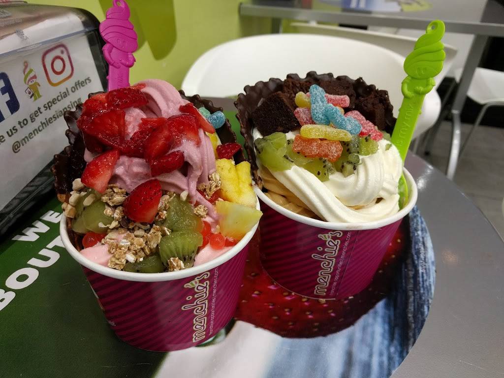 Menchies Frozen Yogurt | bakery | 2721 Preyde Blvd, Lansing, MI 48912, USA | 5176572307 OR +1 517-657-2307