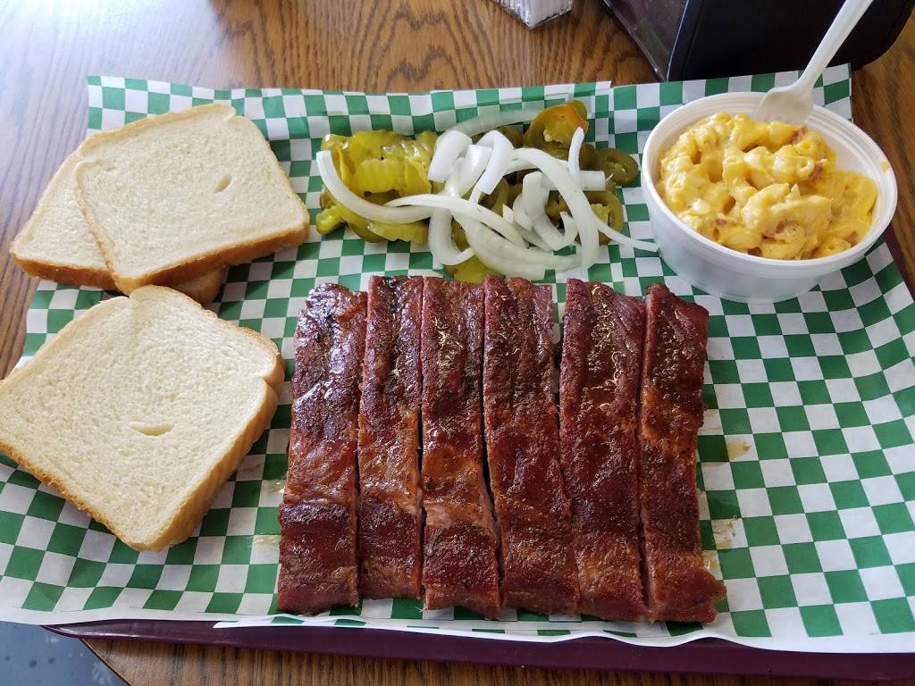 First Class BBQ | restaurant | 745 US-290 BUS, Hempstead, TX 77445, USA | 9798262271 OR +1 979-826-2271