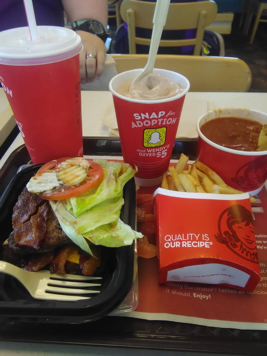 Wendys | restaurant | 7027 Commonwealth Ave, Jacksonville, FL 32220, USA | 9046931540 OR +1 904-693-1540