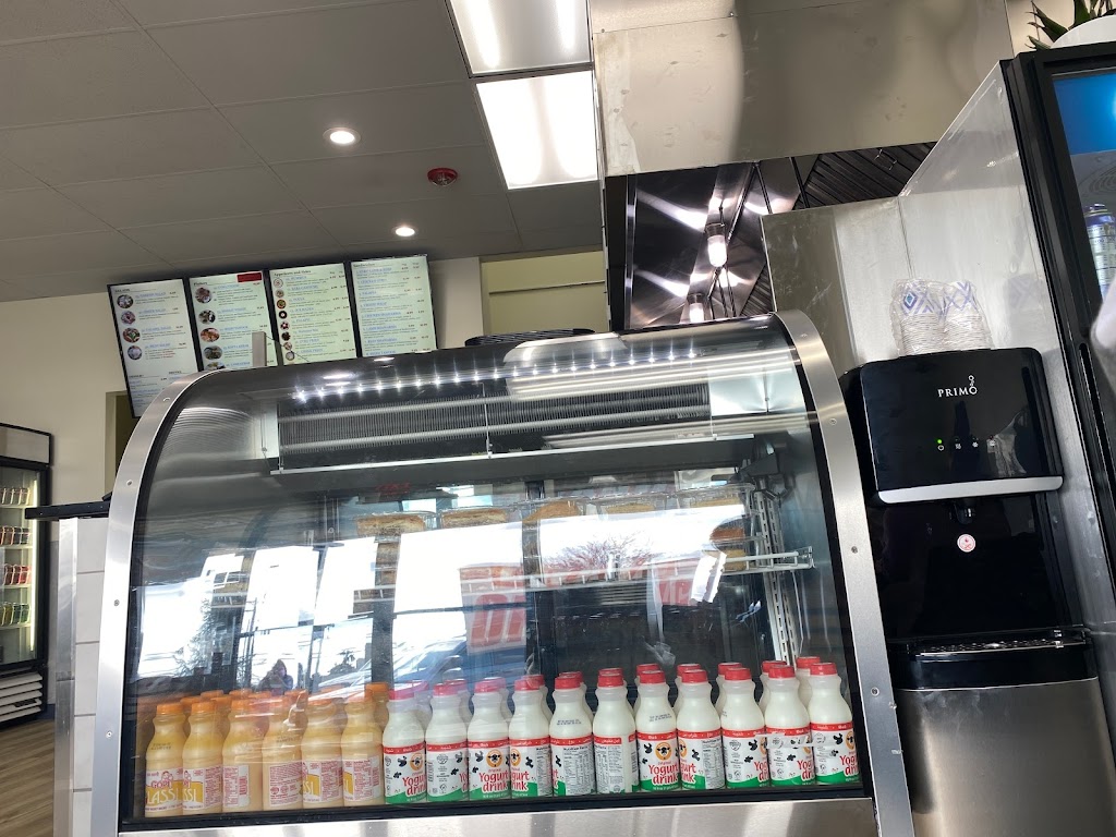 Gyro Grill | restaurant | 4615 196th St SW #130, Lynnwood, WA 98036, USA | 4258350247 OR +1 425-835-0247