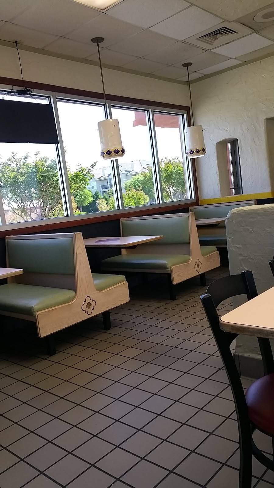 Taco Bueno | restaurant | 5380 N Beach St, Haltom City, TX 76137, USA | 8174279483 OR +1 817-427-9483