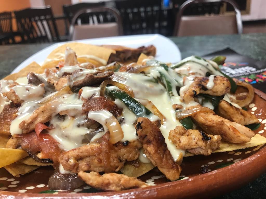 3 de mayo Mexican restaurant | restaurant | 3710 IL-111, Granite City, IL 62040, USA | 6188235138 OR +1 618-823-5138