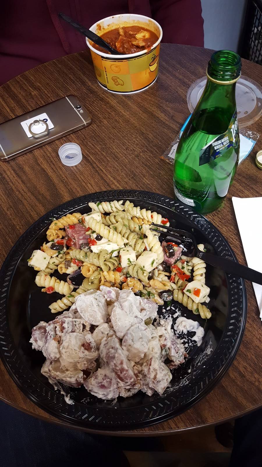 Gourmet to Go | meal takeaway | 9828 Clayton Rd, St. Louis, MO 63124, USA | 3149935442 OR +1 314-993-5442