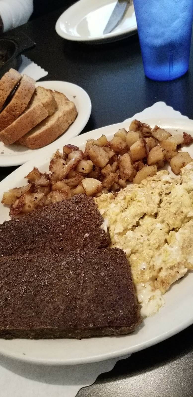 Snappys Bar & Grille | restaurant | 7511 Federalsburg Rd, Bridgeville, DE 19933, USA | 3023373222 OR +1 302-337-3222