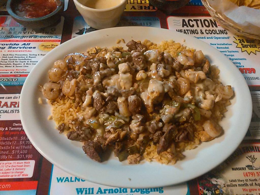 La Hacienda De Los Reyes | restaurant | 3535 US-412, Watts, OK 74964, USA | 9184224454 OR +1 918-422-4454