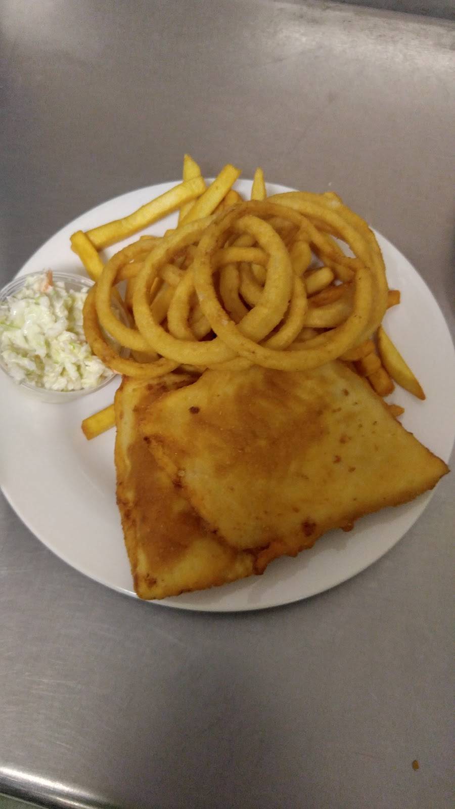 Richards Seafood Restaurant | restaurant | 1732 N Berwick Rd, Wells, ME 04090, USA | 2076468561 OR +1 207-646-8561