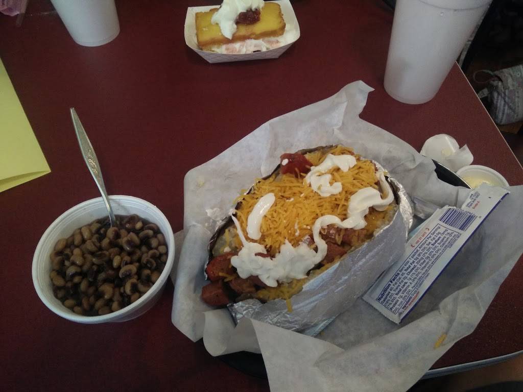 The Potato House | restaurant | 204 Connally St, Sulphur Springs, TX 75482, USA | 9032437225 OR +1 903-243-7225