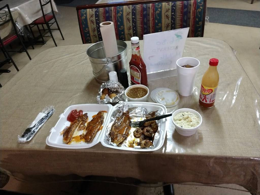 Browns Quality Seafood | restaurant | 602 W 6th St, Waynesboro, GA 30830, USA | 7065540102 OR +1 706-554-0102