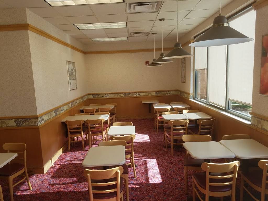 Wendys | restaurant | 15900 Hickman Rd, Clive, IA 50325, USA | 5159872055 OR +1 515-987-2055