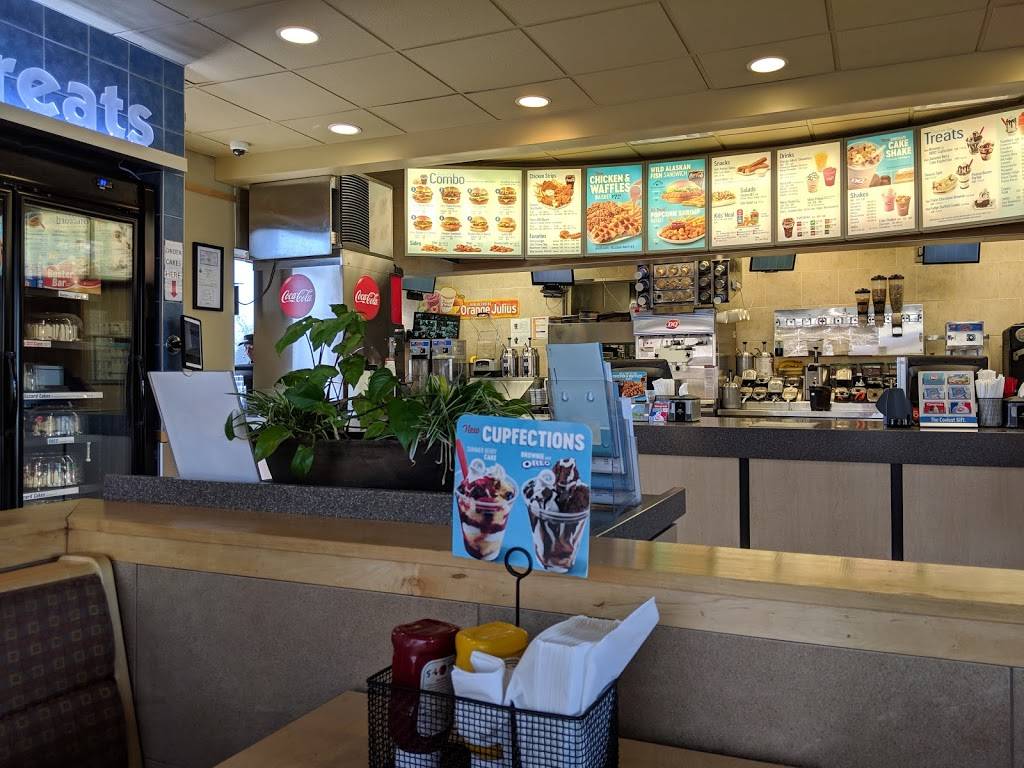 Dairy Queen | restaurant | 661 Minot Ave, Auburn, ME 04210, USA | 2077777768 OR +1 207-777-7768