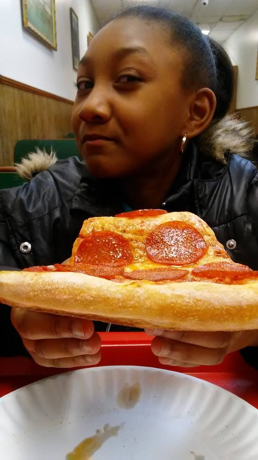 Riviera Pizza | restaurant | 124 Fox Hunt Dr, Bear, DE 19701, USA | 3028343424 OR +1 302-834-3424