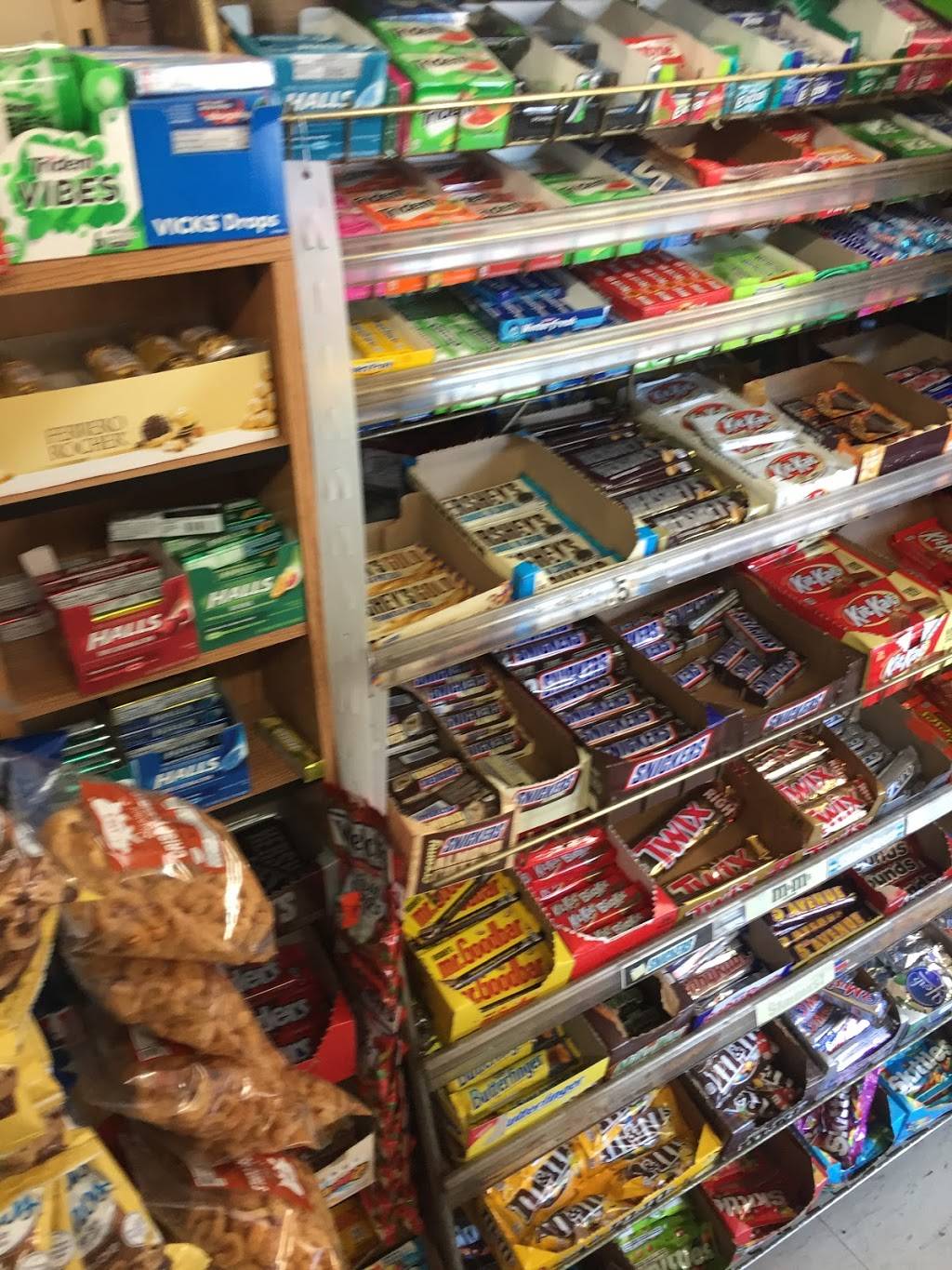 Boston convenience store & Deli | meal takeaway | 1501 W Cary St, Richmond, VA 23220, USA | 8043490831 OR +1 804-349-0831