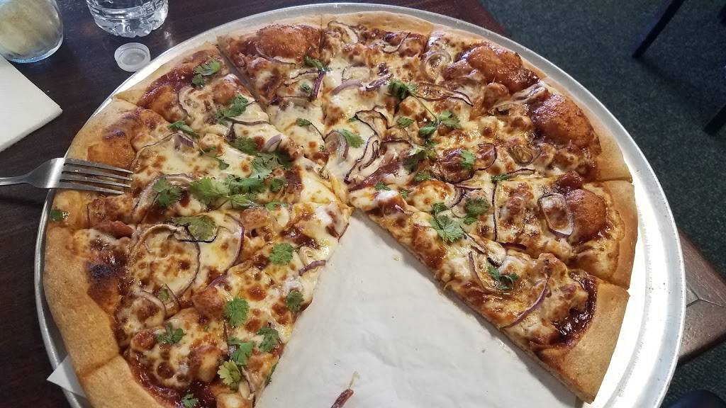 Ameci Pizza & Pasta | meal delivery | 16858 San Fernando Mission Blvd, Granada Hills, CA 91344, USA | 8183630484 OR +1 818-363-0484