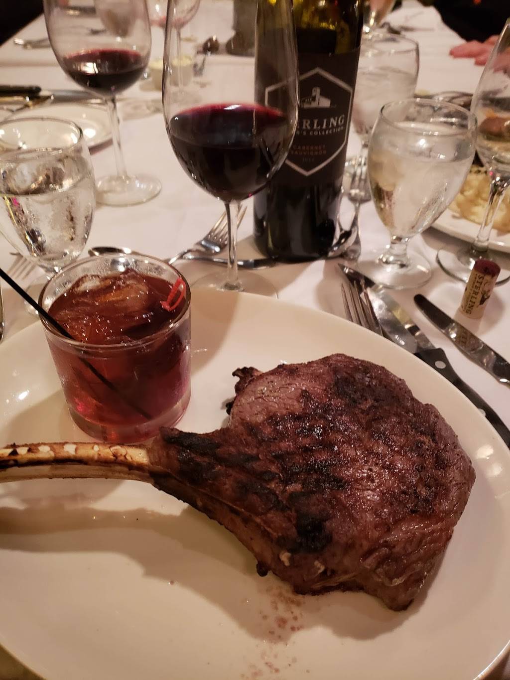 The Anvil Club | restaurant | 309 Meier St, East Dundee, IL 60118, USA | 8474267710 OR +1 847-426-7710