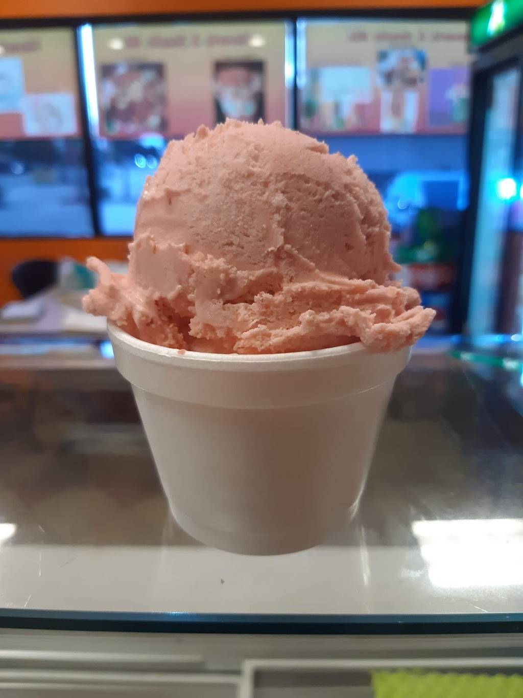 Neveria & snack mix | restaurant | 228 White Ln, Bakersfield, CA 93307, USA | 6613147438 OR +1 661-314-7438