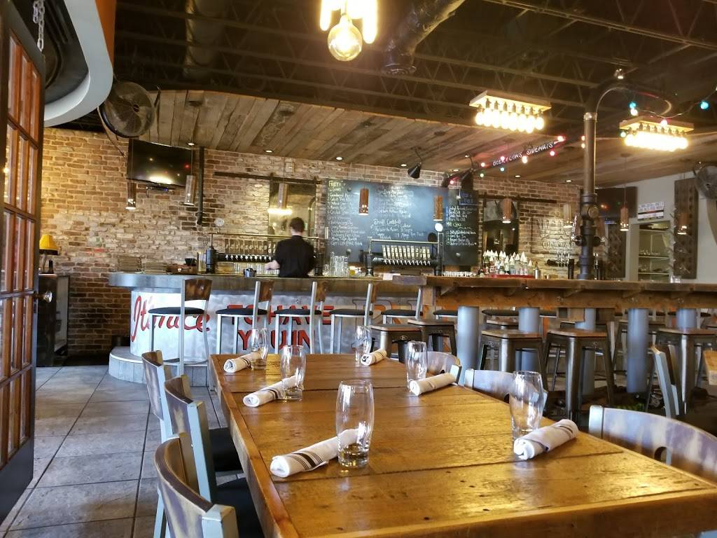 5 Point Public House and Oyster Bar | restaurant | 1210 20th St S, Birmingham, AL 35205, USA | 2059180726 OR +1 205-918-0726