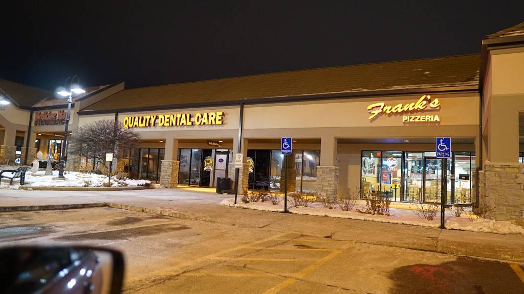 Franks Pizzeria | restaurant | 711 N 132nd St, Omaha, NE 68154, USA | 4024930404 OR +1 402-493-0404