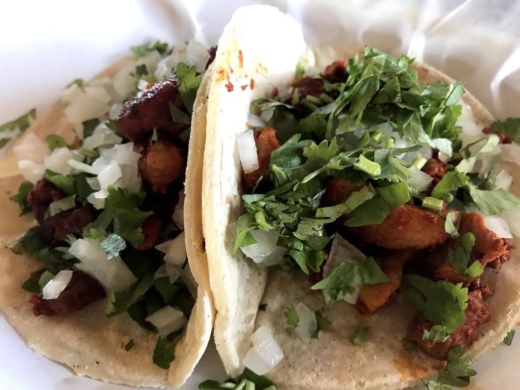 Tacos Mi Pueblo | restaurant | 2701 S Rose Ave # C101, Oxnard, CA 93033, USA | 8054832626 OR +1 805-483-2626