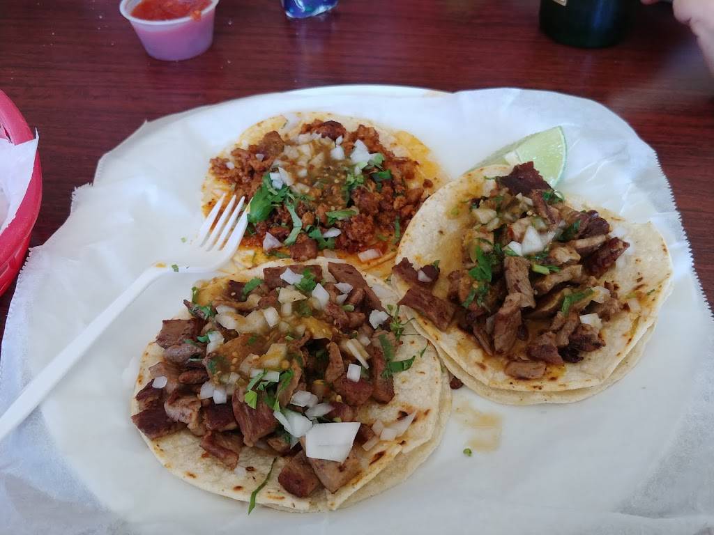 Taqueria Celaya | restaurant | 2965, 608 Linden Ave, South San Francisco, CA 94080, USA | 6505881289 OR +1 650-588-1289