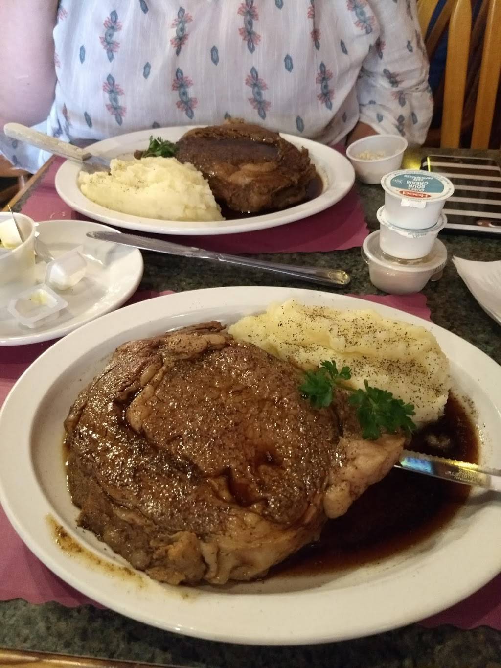 Longfellows Pub | restaurant | 182 Old Town House Rd, West Yarmouth, MA 02664, USA | 5083943663 OR +1 508-394-3663