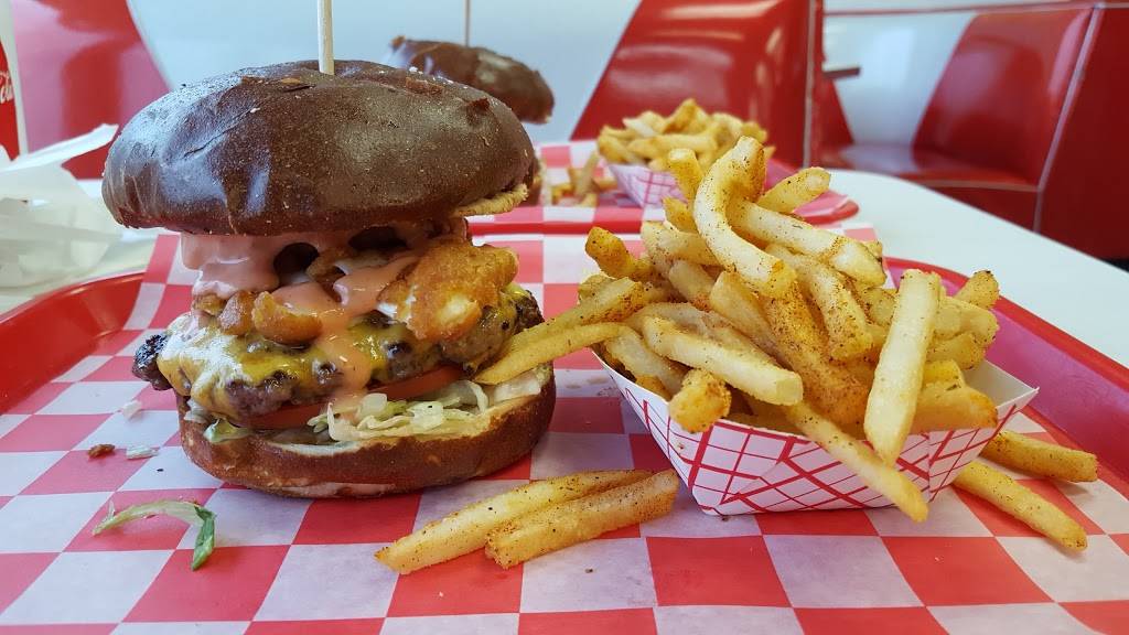 Zos Good Burger - Garden City | restaurant | 849 Inkster Rd, Garden City, MI 48135, USA | 3135515589 OR +1 313-551-5589