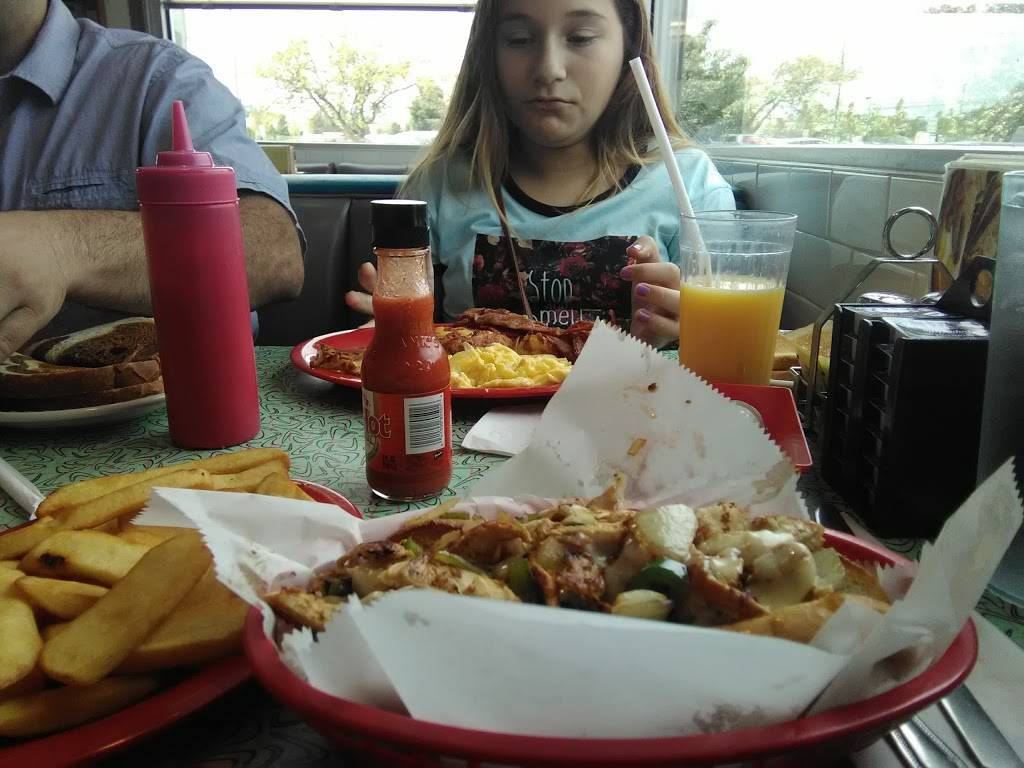 The Grand Diner | restaurant | 48730 Grand River Ave, Novi, MI 48374, USA | 2483800333 OR +1 248-380-0333